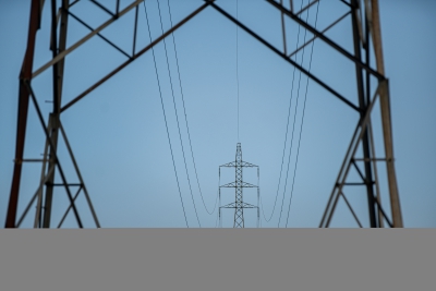 La Empresa de Transmisión Eléctrica Dominicana (ETED) informa que, este sábado, 07 de octubre, y lunes 09 de octubre, realizará mantenimiento en la barra de la subestación 69 kV LAFZID y dará apertura a la línea 138 kV Sultana del Este - San Pedro Bi